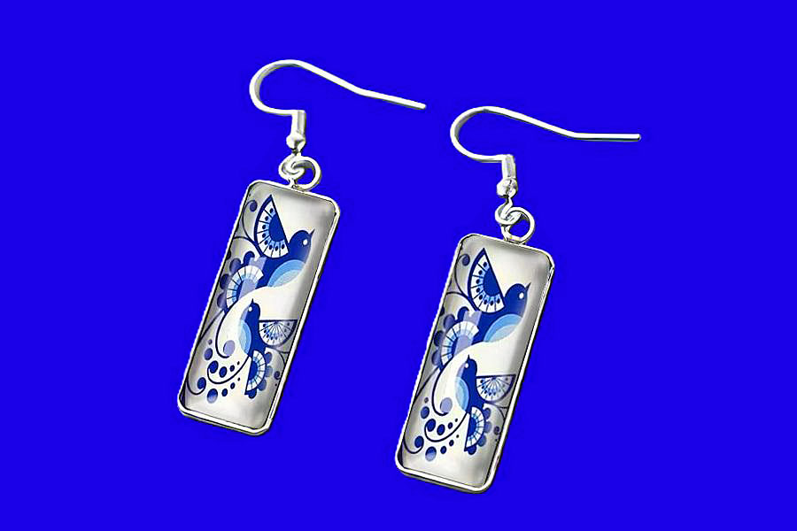 Kandilise kameega kõrvarõngad pääsukestega